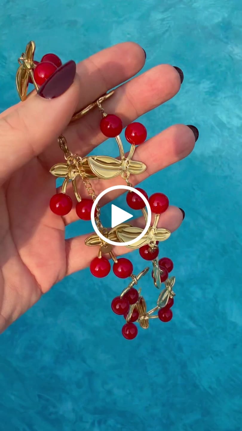 Customer video review of Sweet Cherry Necklace