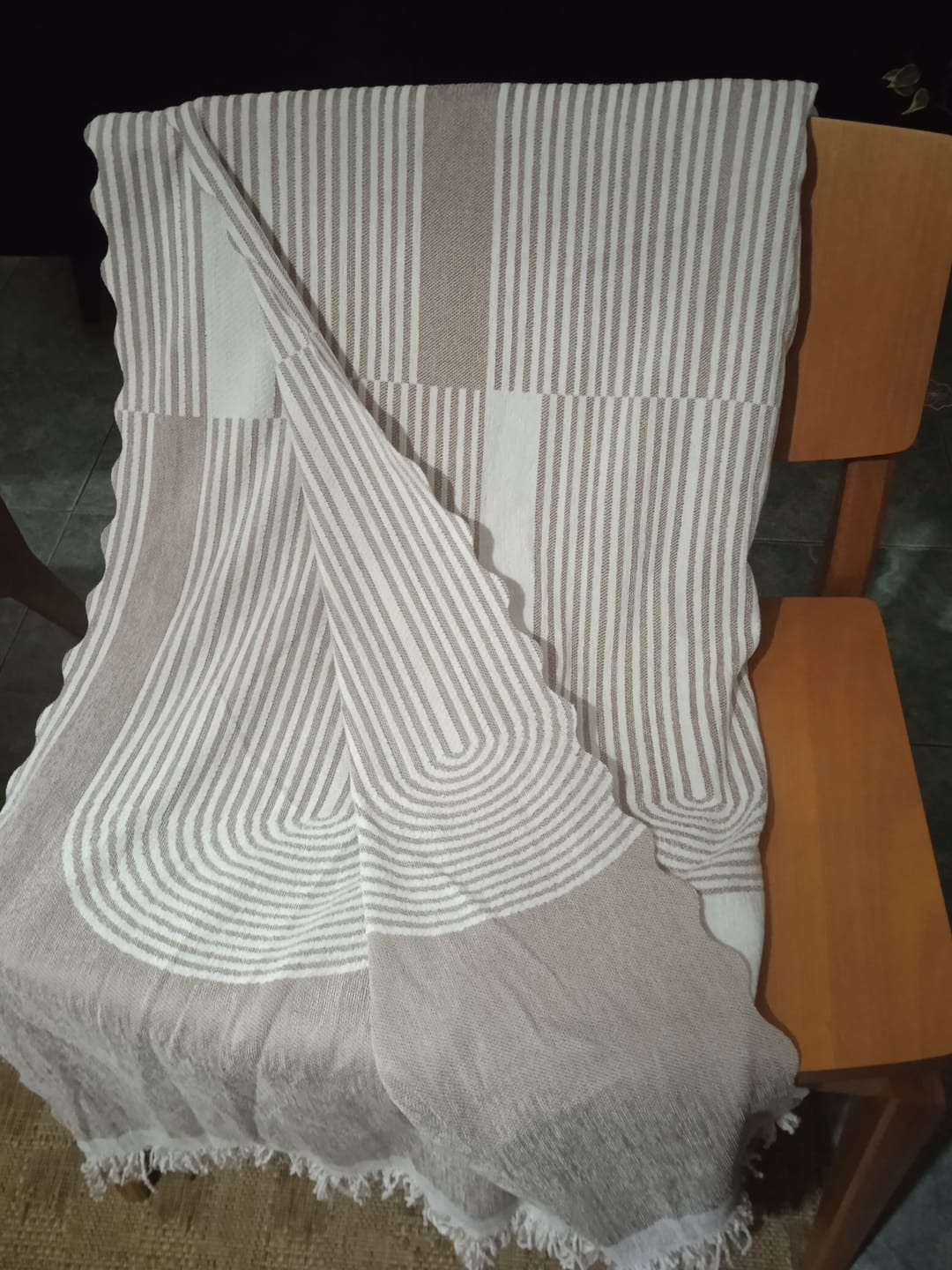 Customer photo review of Manta Cubre Sofa de Chenilla Reversible