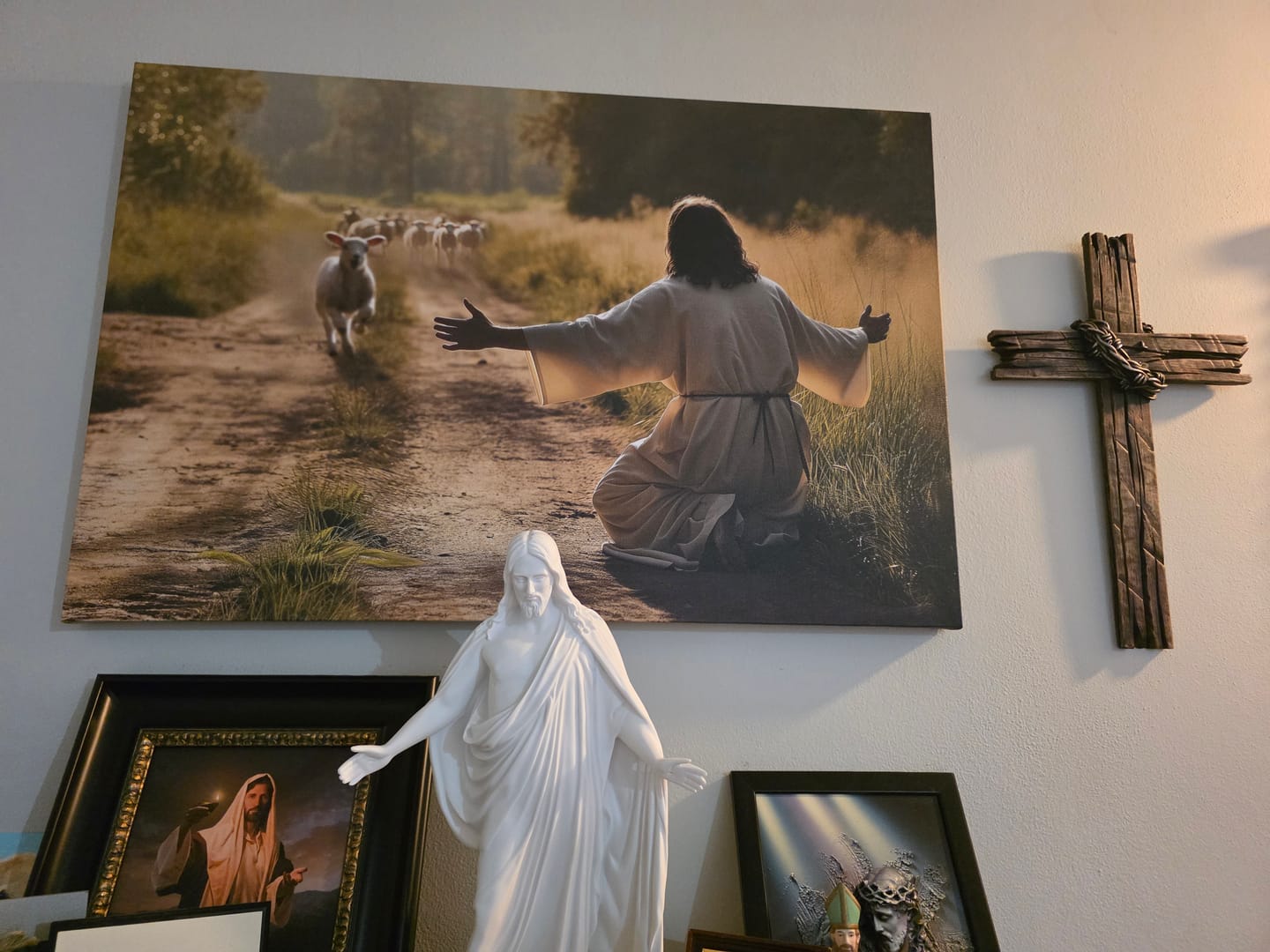 Customer photo review of Lamb Runs to Jesus Wall Art Canvas