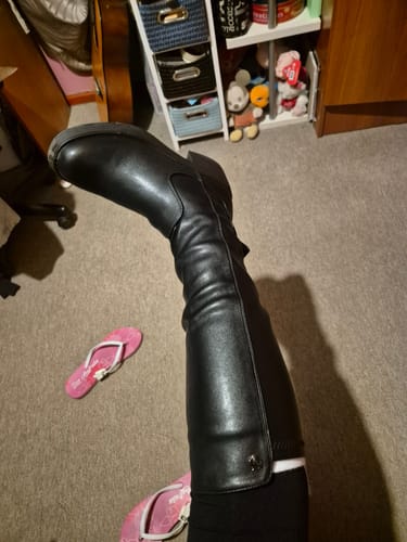 Customer photo review of Bota Taco Negra Mujer 55251