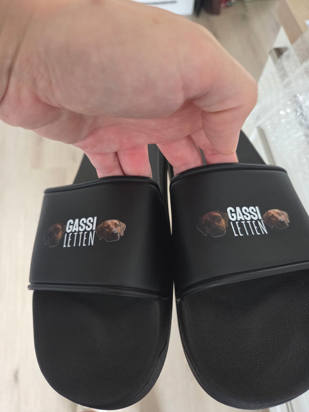 Customer photo review of Gassiletten - Individuelle Badelatschen
