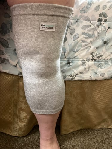 Customer photo review of Premium Bamboo Knee Sleeve (Single)