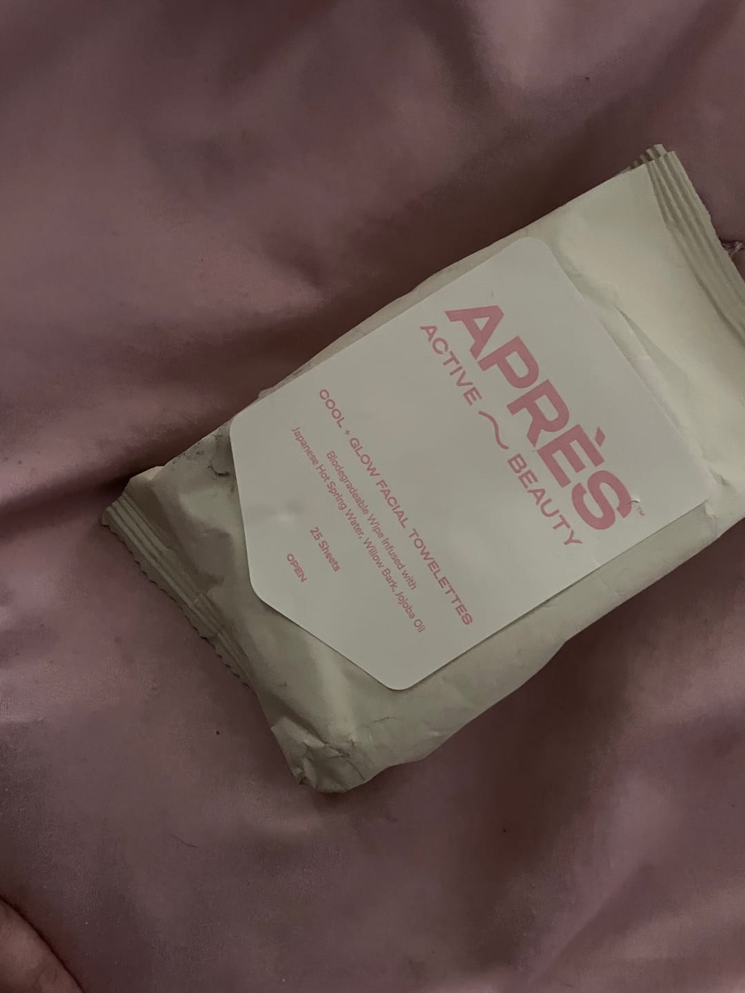 Customer photo review of Cool + Glow Facial Towelettes