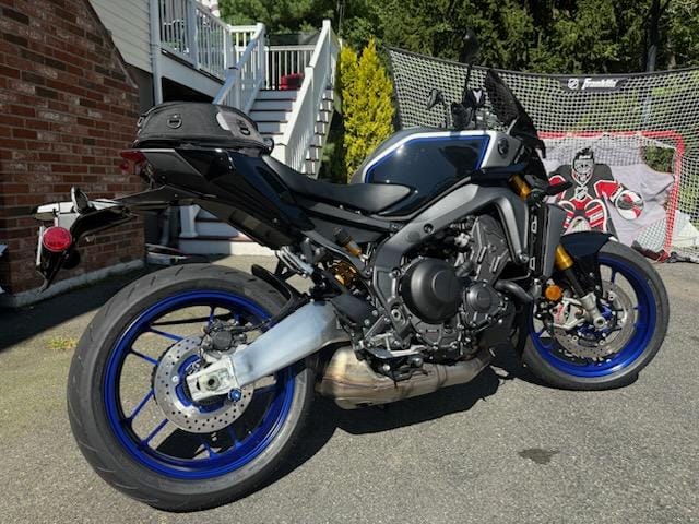 Customer photo review of 15L - Momentum Small Street/Sportbike Tail Bag