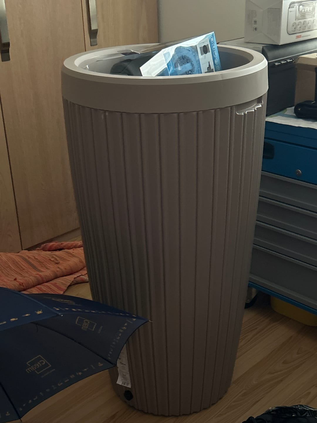 Customer photo review of YourCasa Regentonne 240 Liter [RainCatcher] mit Messing Wasserhahn & Deckel