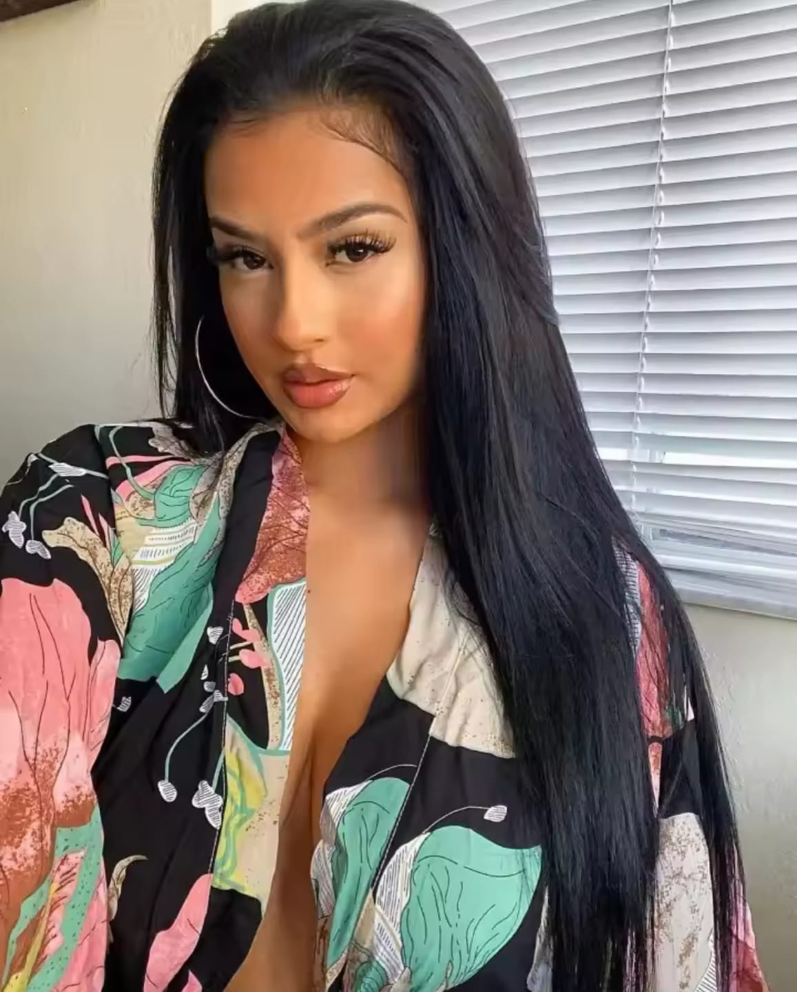 Customer photo review of Cortina 5 Clips 66 cm de Largo Cabello VIRGEN ©️100% Natural 100 gr