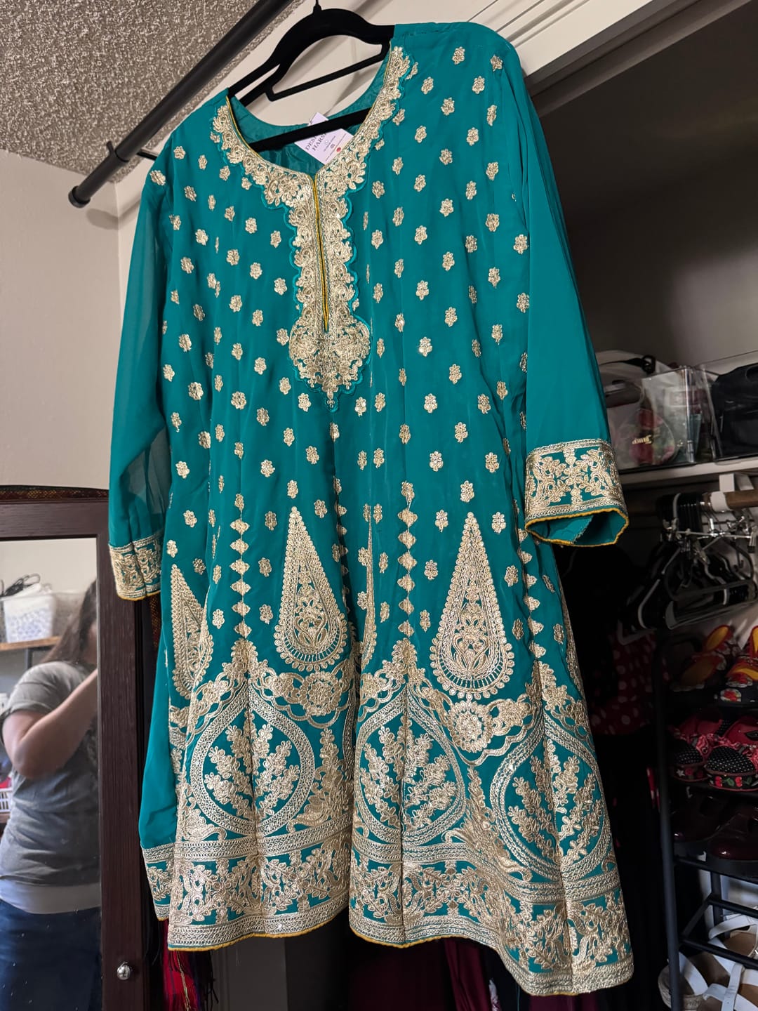 Customer photo review of Indian Pakistani Wedding Wear Stylish Salwar Kameez Online Suit Canada