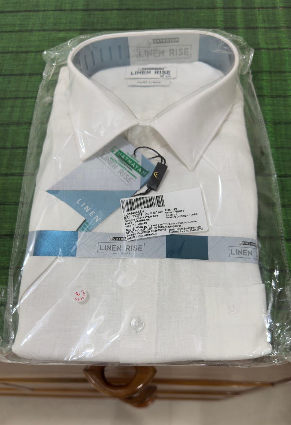 Customer photo review of Linen Rise - 100% Formal White Shirt For Men | Uathayam