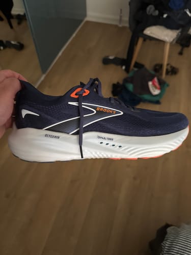 Customer photo review of Brooks Glycerin 22
