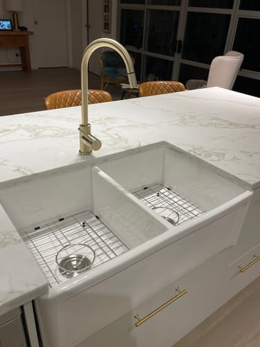Customer photo review of Premium Luxury Gooseneck Kitchen Pull Out Commercial Mixer Single Handle 360 Degree Rotation - Brushed Brass / Champagne Gold