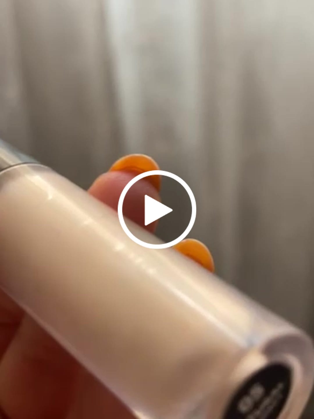 Customer video review of CONCEALER-PORCELAIN #1