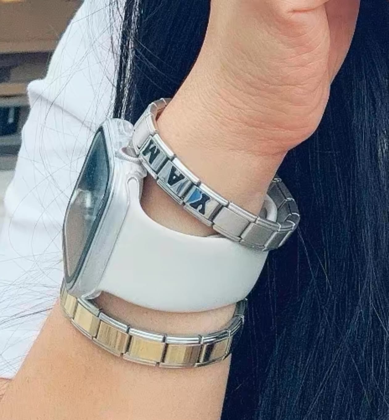 Customer photo review of Charm Inicial Negra