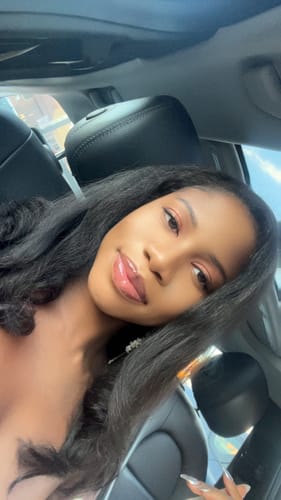 Customer photo review of CurlyMe 3 In 1 Half Wig Kinky Straight Glueless Install Half Wig With Draw-string Beginner Friendly