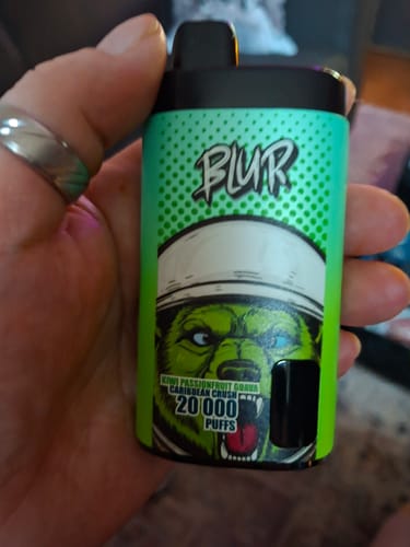 Customer photo review of Blur 20000 - Puff Jetable / Vape Disposable 2% Nicotine - Double Saveur