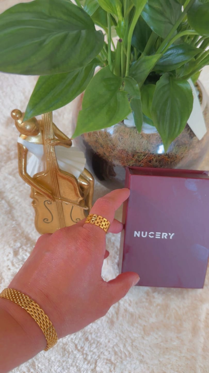 Customer photo review of Petal