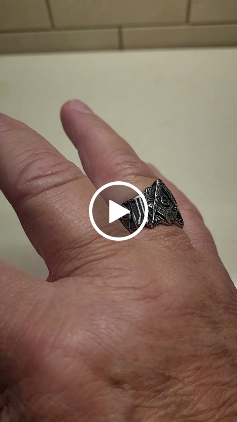 Customer video review of THE MASON.