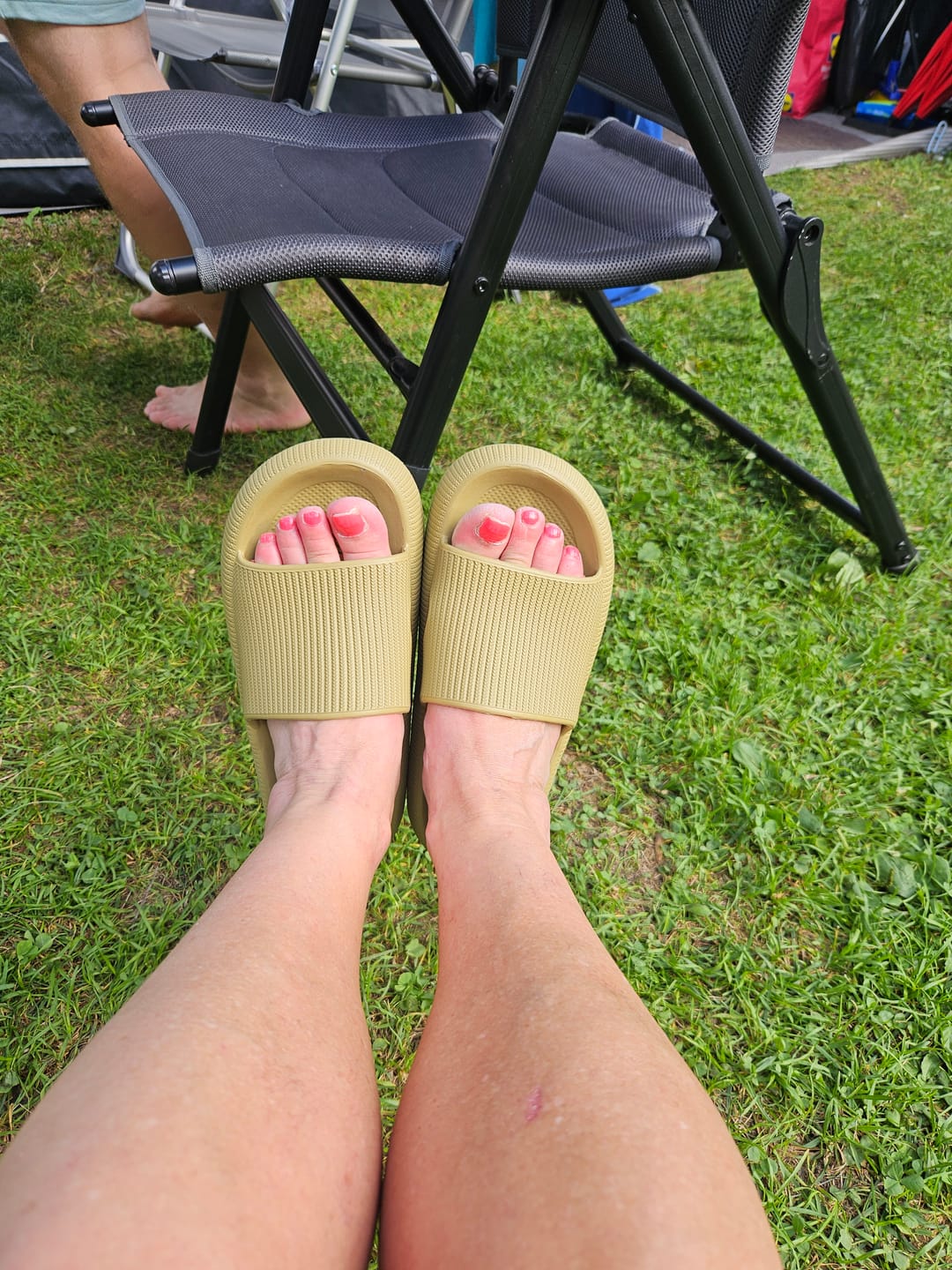 Customer photo review of HappyFlops Nordic Collection