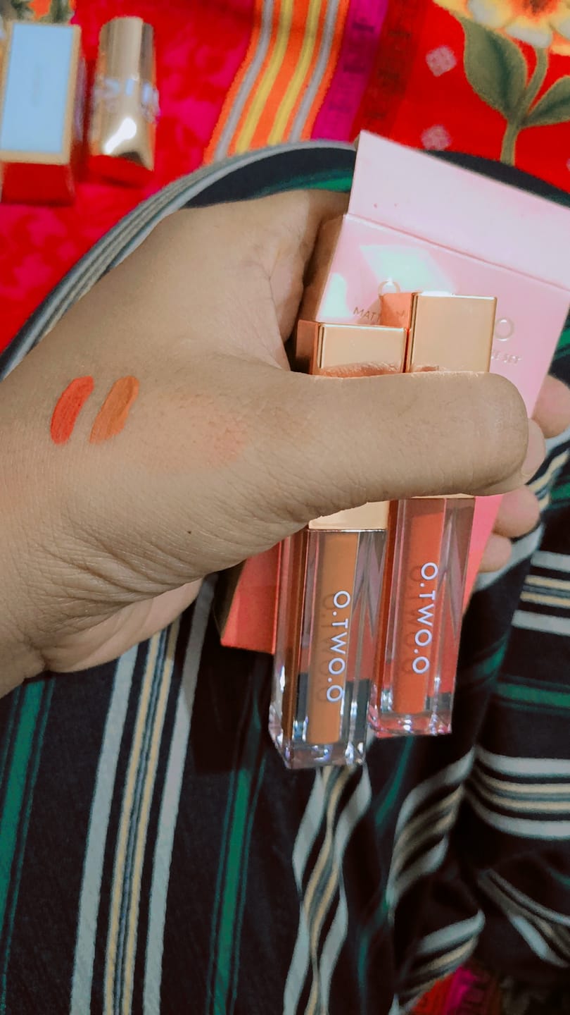 Customer photo review of O.TWO.O MATTE LOCK COLOR LIP GLAZE SET