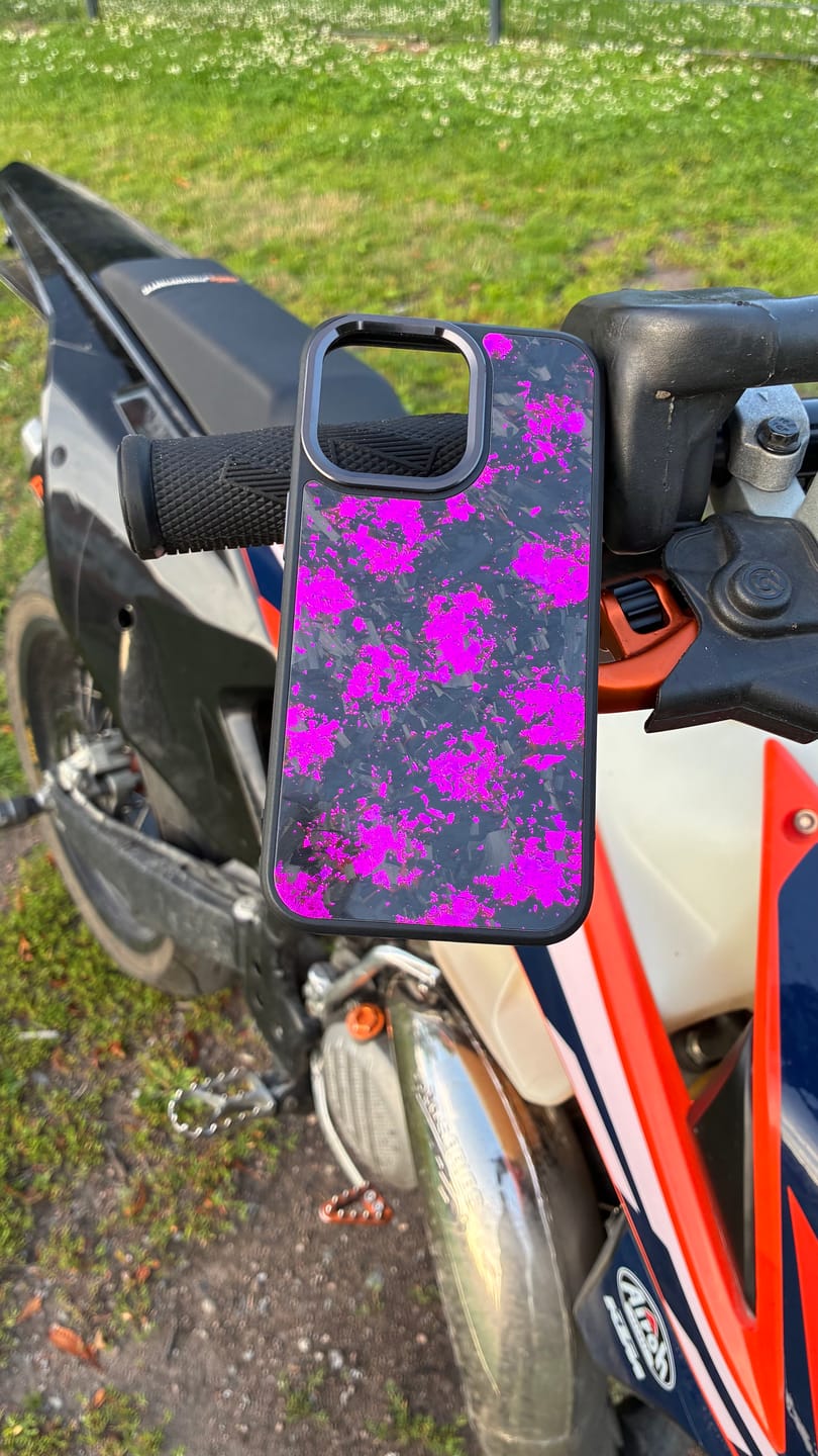 Customer photo review of Forged Carbon Purple – MagSafe
