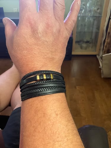 Customer photo review of Lederarmband "Glory"