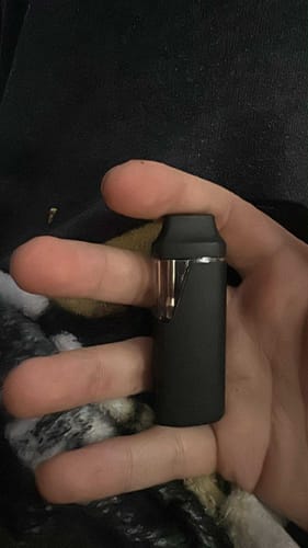 Customer photo review of Zaza - 2G HHC Strawberry Cough - Sativa