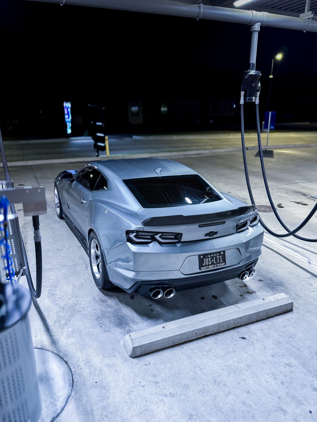 Customer photo review of 2019-2025 CHEVY CAMARO UMBRA LED TAILLIGHTS GLOSS BLACK/SMOKE LENS