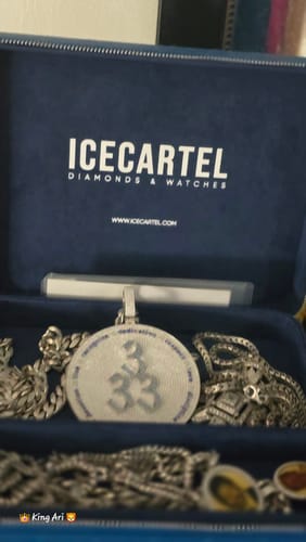 Customer photo review of Icecartel Leather Jewelry Box