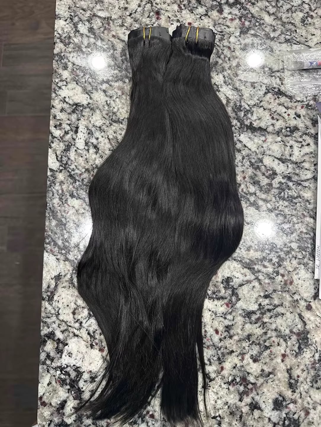 Customer photo review of Extensiones POR CAPAS Negro Natural 76 cm largo Cabello Virgen 100%