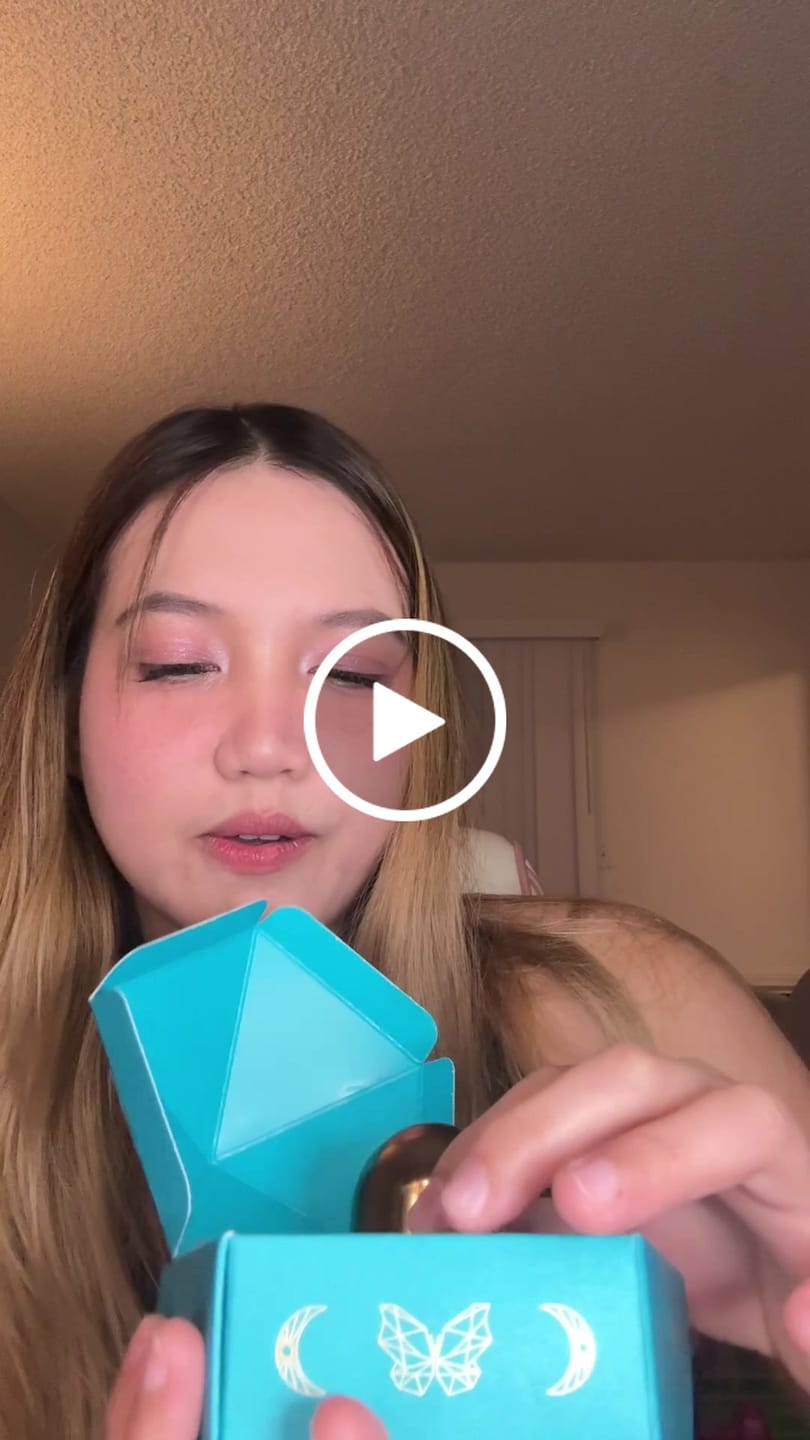 Customer video review of Kahana Eau de Parfum