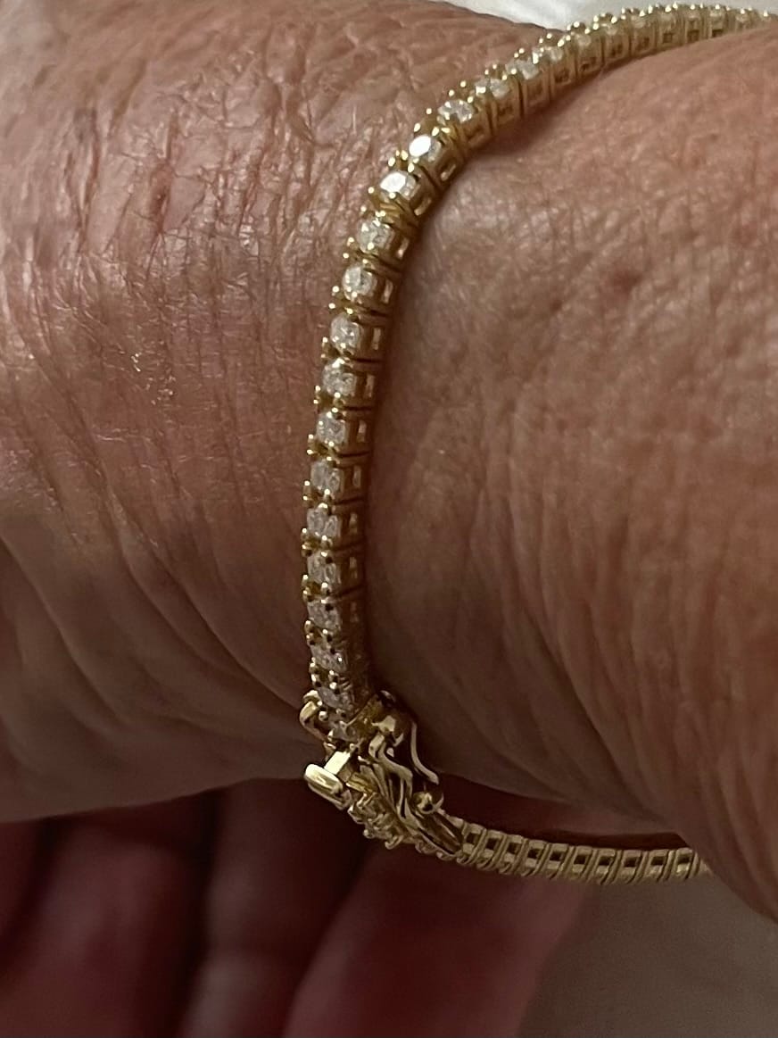 Customer photo review of Moissanite Tennis Bracelet 2mm