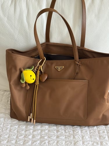 Customer photo review of LONDON PHONE BOOTH CHARM