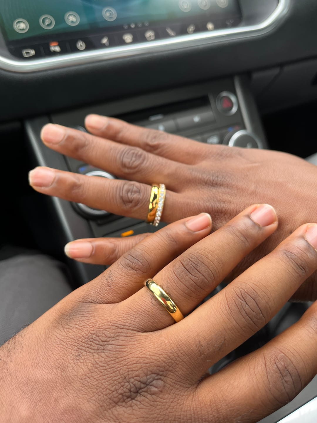 Customer photo review of Gold 3mm Full Glitz Ring