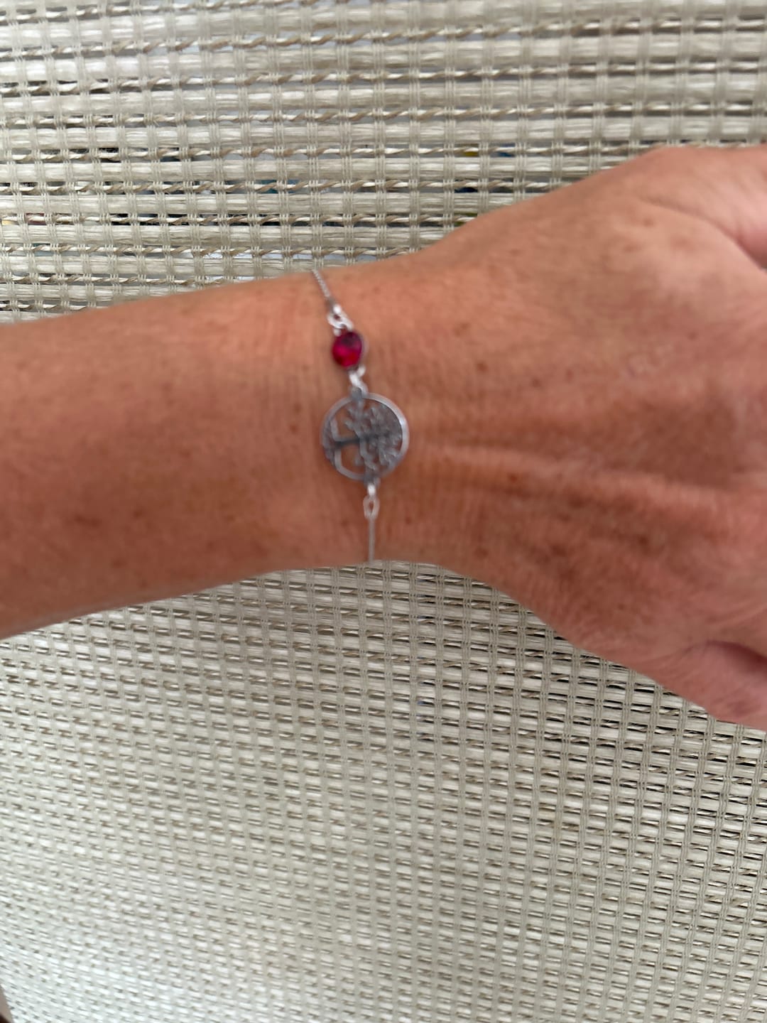 Customer photo review of Armband "Tree of Life" mit Geburtsstein