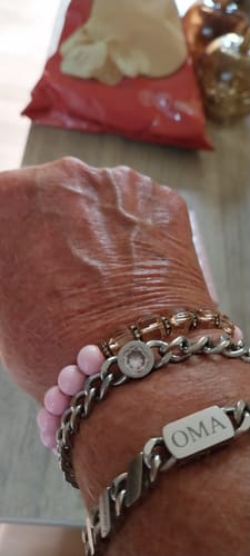 Customer photo review of Familieschakel Armband Voor Oma