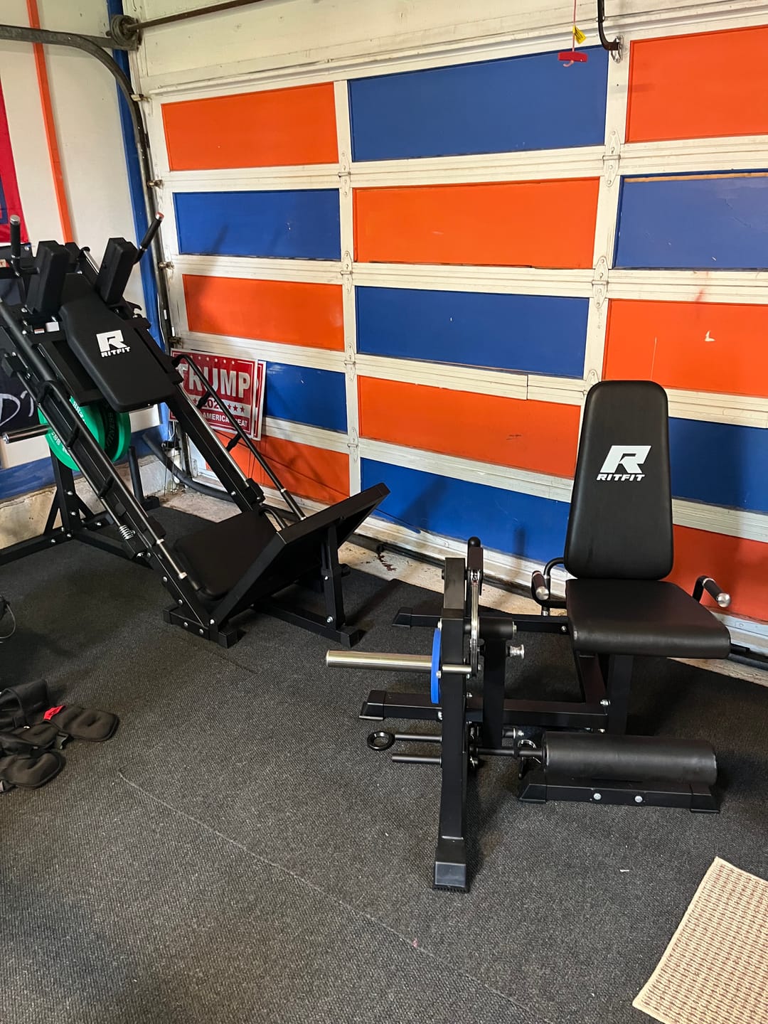 Customer photo review of RitFit BLP01 45 Degree 3-in-1 Leg Press Hack squat & PLC01 Leg Extension Curl Machine Set for Home Gym