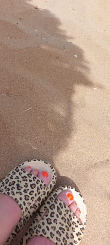 Customer photo review of HappyFlops Limited Editions