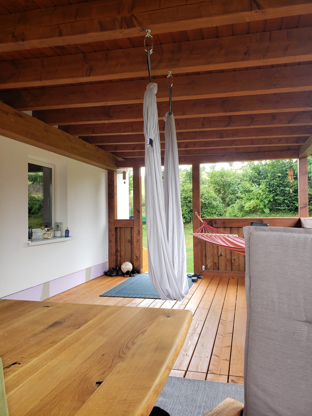 Customer photo review of Aerial Yoga Hängematte (Komplettset) - Farbe Silbergrau