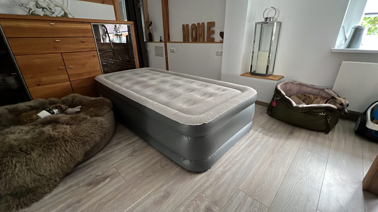 Customer photo review of Luftmatratze selbstaufblasend