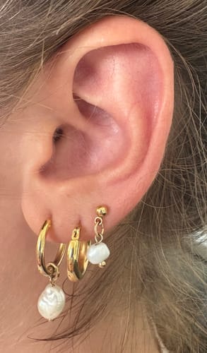 Customer photo review of Juliet Earring Set