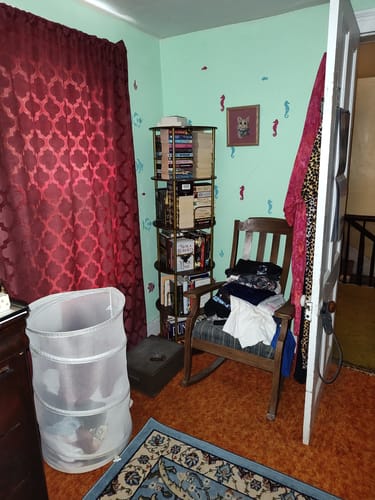 Customer photo review of Flycity 3-5 Tier Rotating Bookshelf With 360° Spinning Display