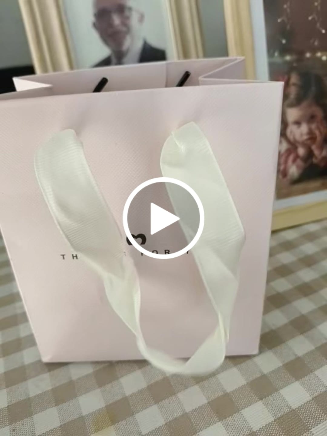 Customer video review of Bolsita Especial Regalo - This Is For You