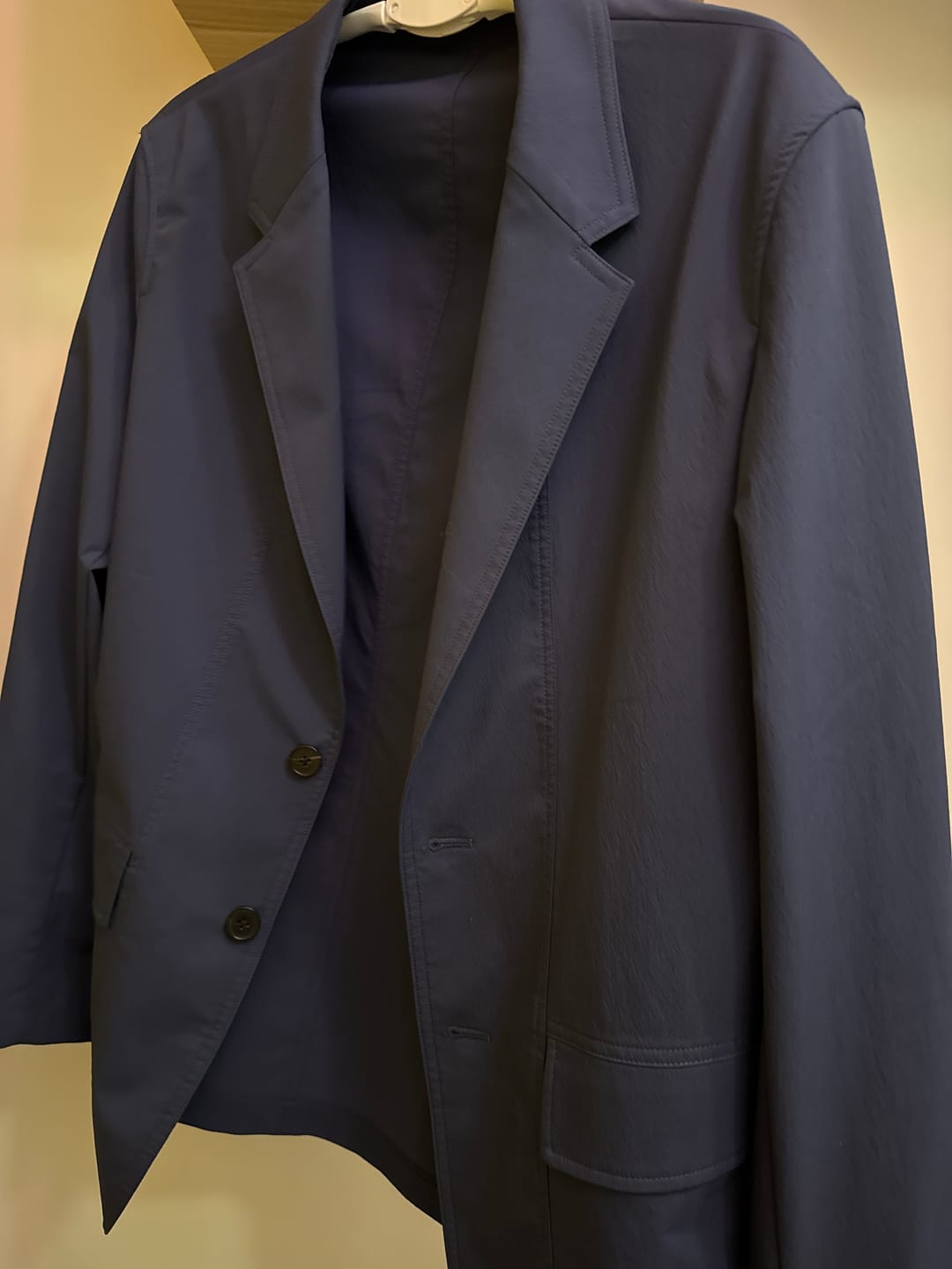 Customer photo review of InstantCool Lightweight Smart Blazer with Stretch | Navy 9028NZ