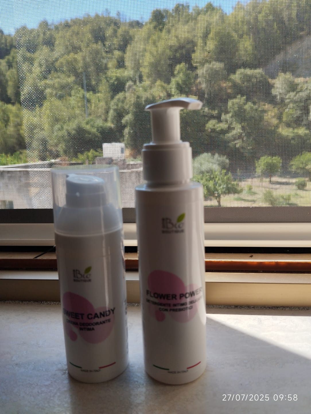 Customer photo review of V Skincare Kit