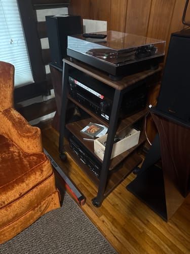 Customer photo review of Eiffel V2 AS07 LED Record Player Stand