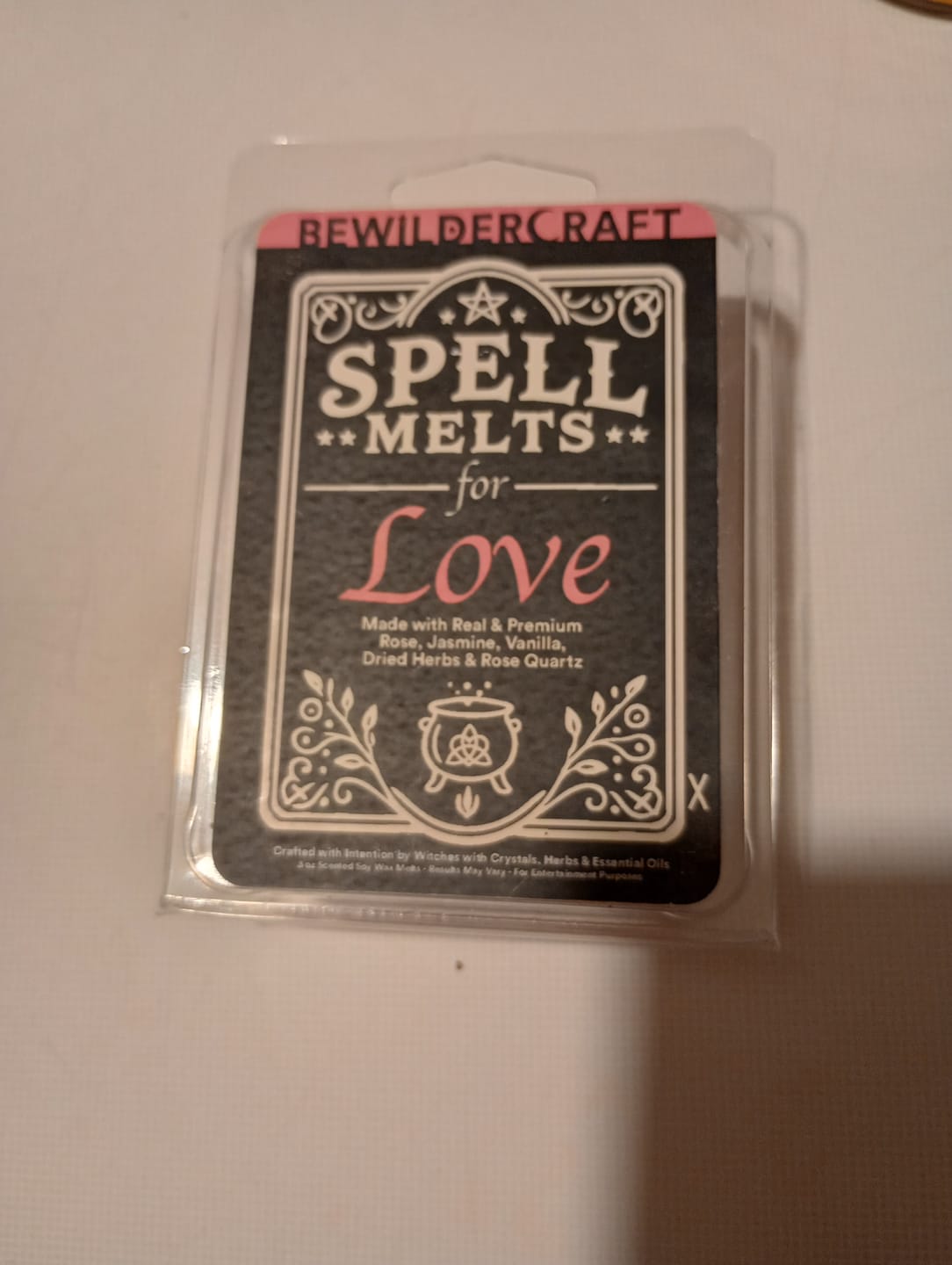 Customer photo review of Spell Melts for Love Wax Melts