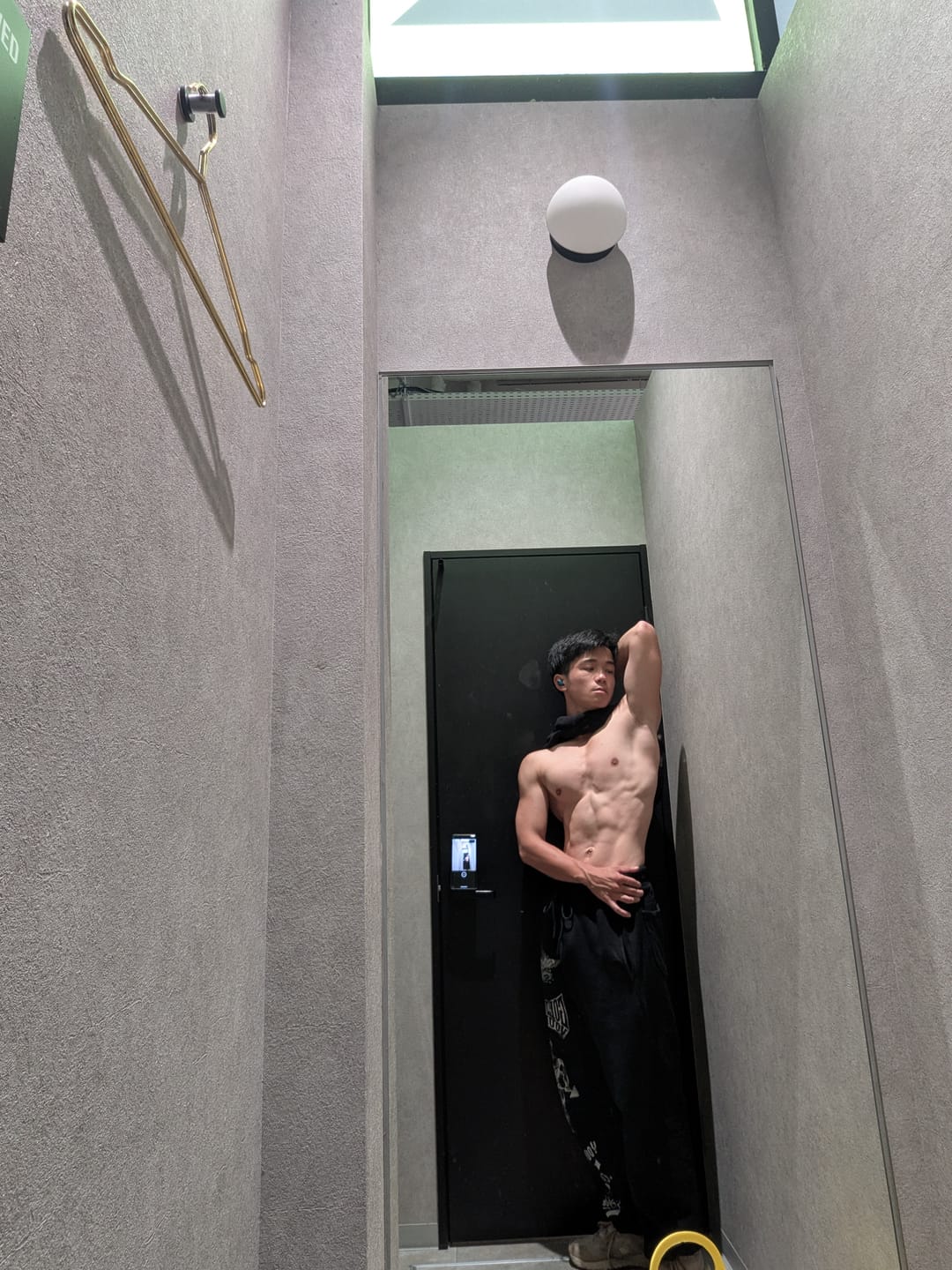Customer photo review of 2143 - Golds Gym Immortal Joggers