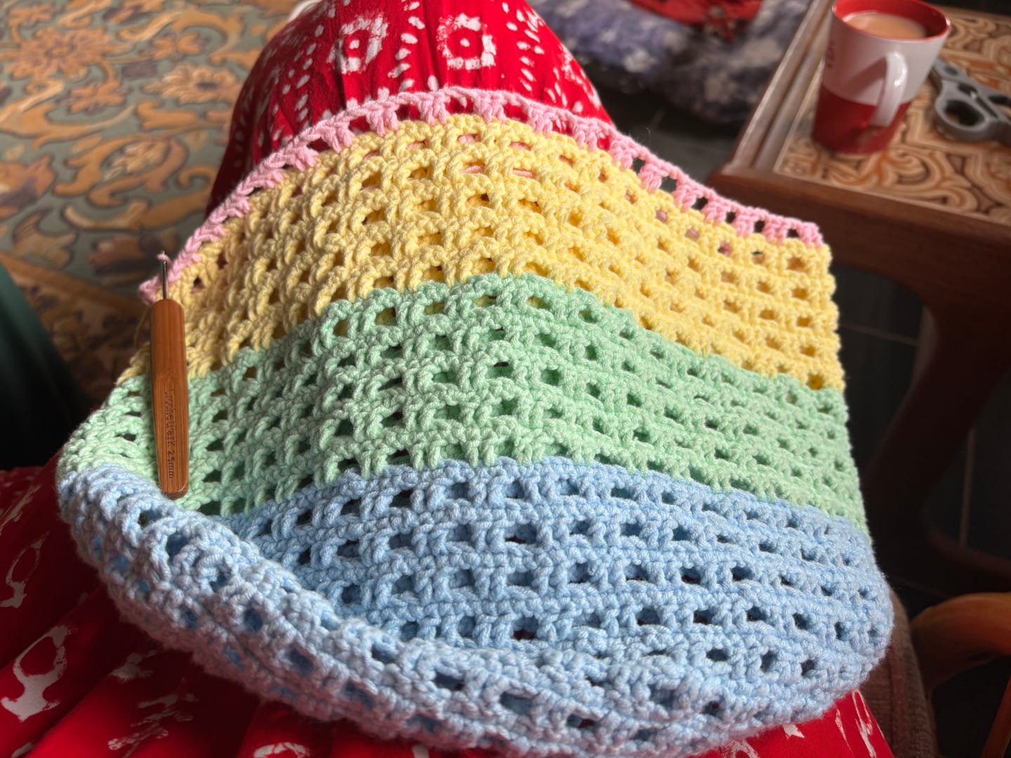 Customer photo review of CrochetPark™ Rainbow Waffle Tote crochet kit