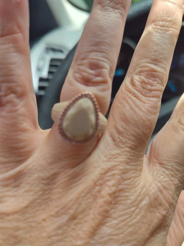 Customer photo review of Oversize Pear Silicone Ring with Metal Frame & Stones by Rinfit
