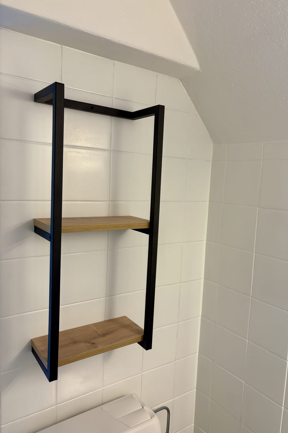 Customer photo review of 2-Tier Bathroom Shelf, Towel Storage for Bathroom