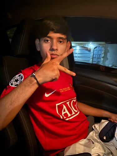 Customer photo review of Ronaldo 2008 - Manga Corta